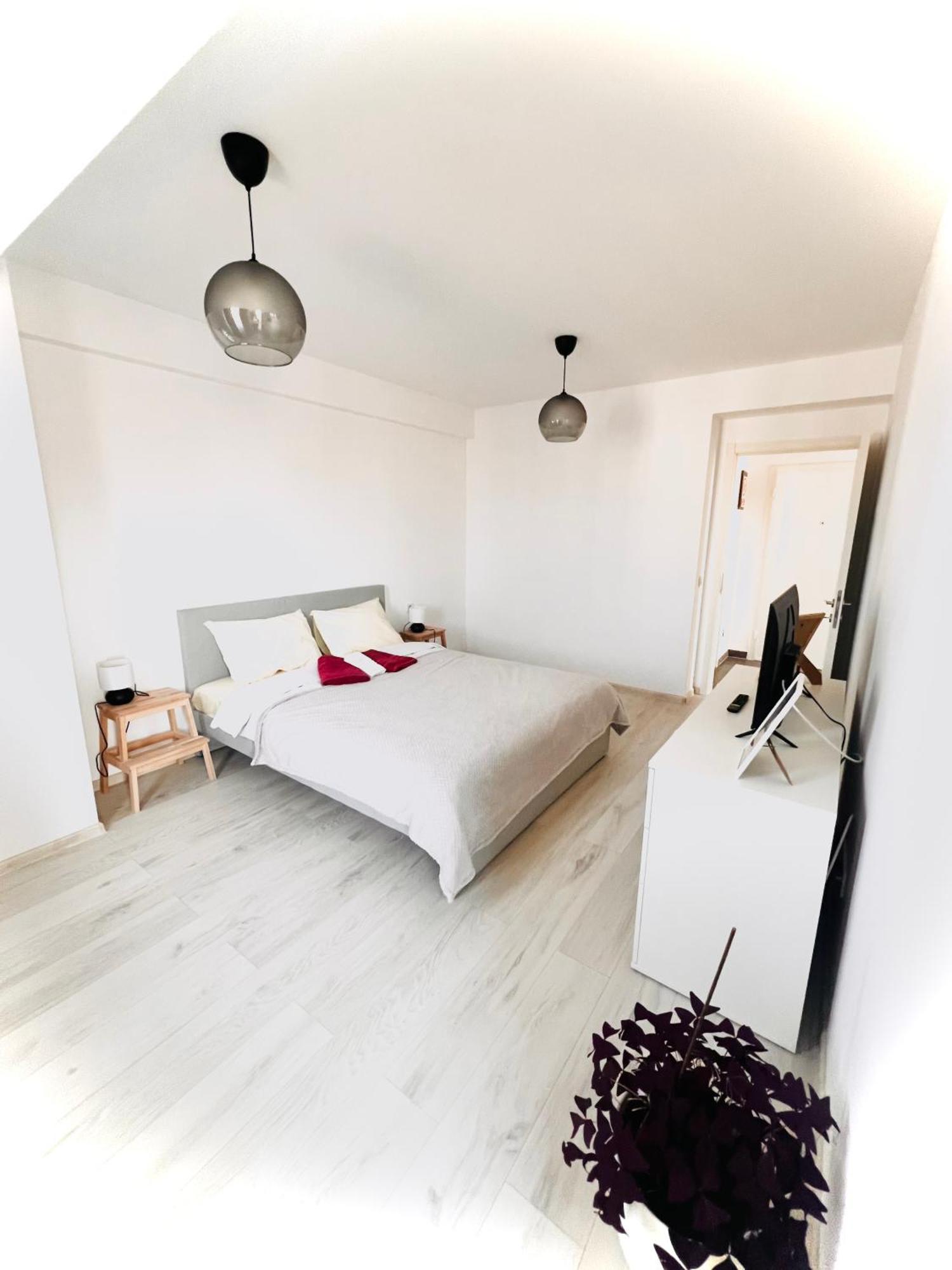 Airport Gardens Loft Apartman Otopeni Kültér fotó